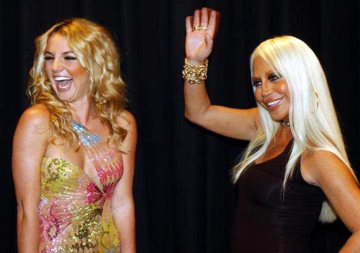 Britney Spears sceglie Donatella Versace